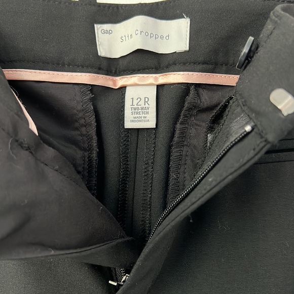 GAP Women’s Slim Cropped Pants in Black 12R Excellent Condition - Picture 5 of 5